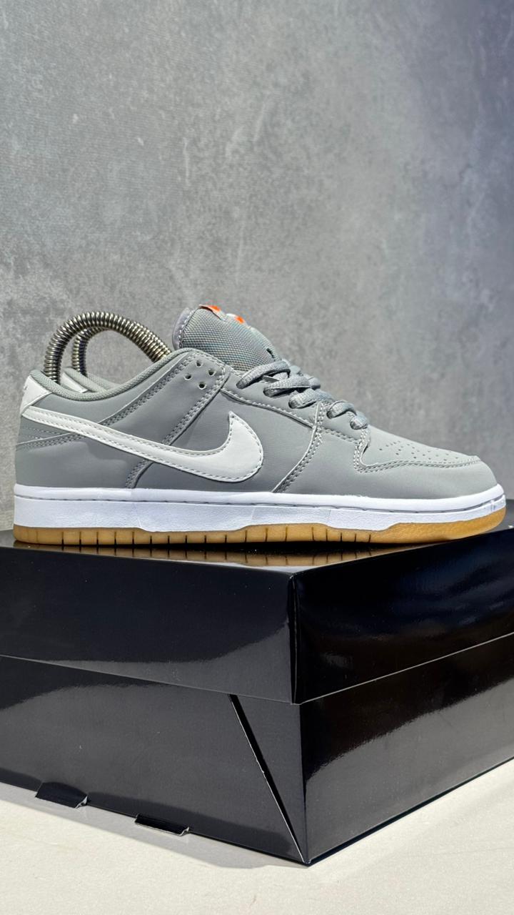 NIKE SB DUNK GRIS BLANCO CAFE