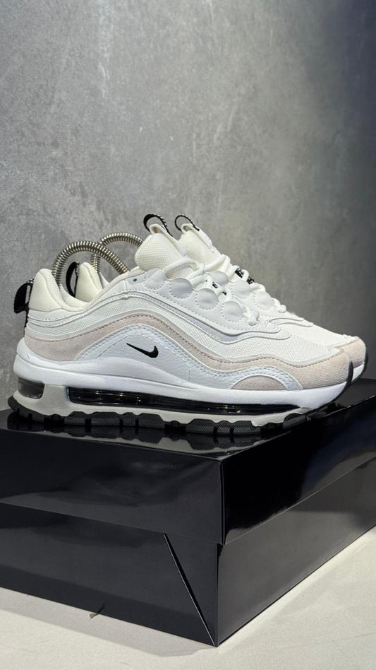 NIKE 2000 BLANCO NEGRO