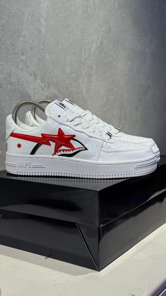 NIKE BAPE BLANCO ROJO