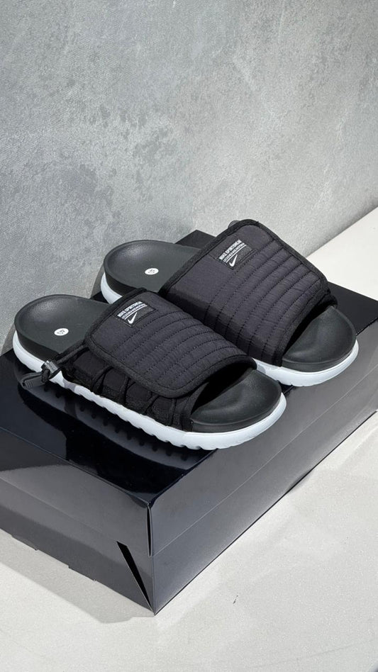 NIKE CHANCLA ASUNA NEGRO BLANCO