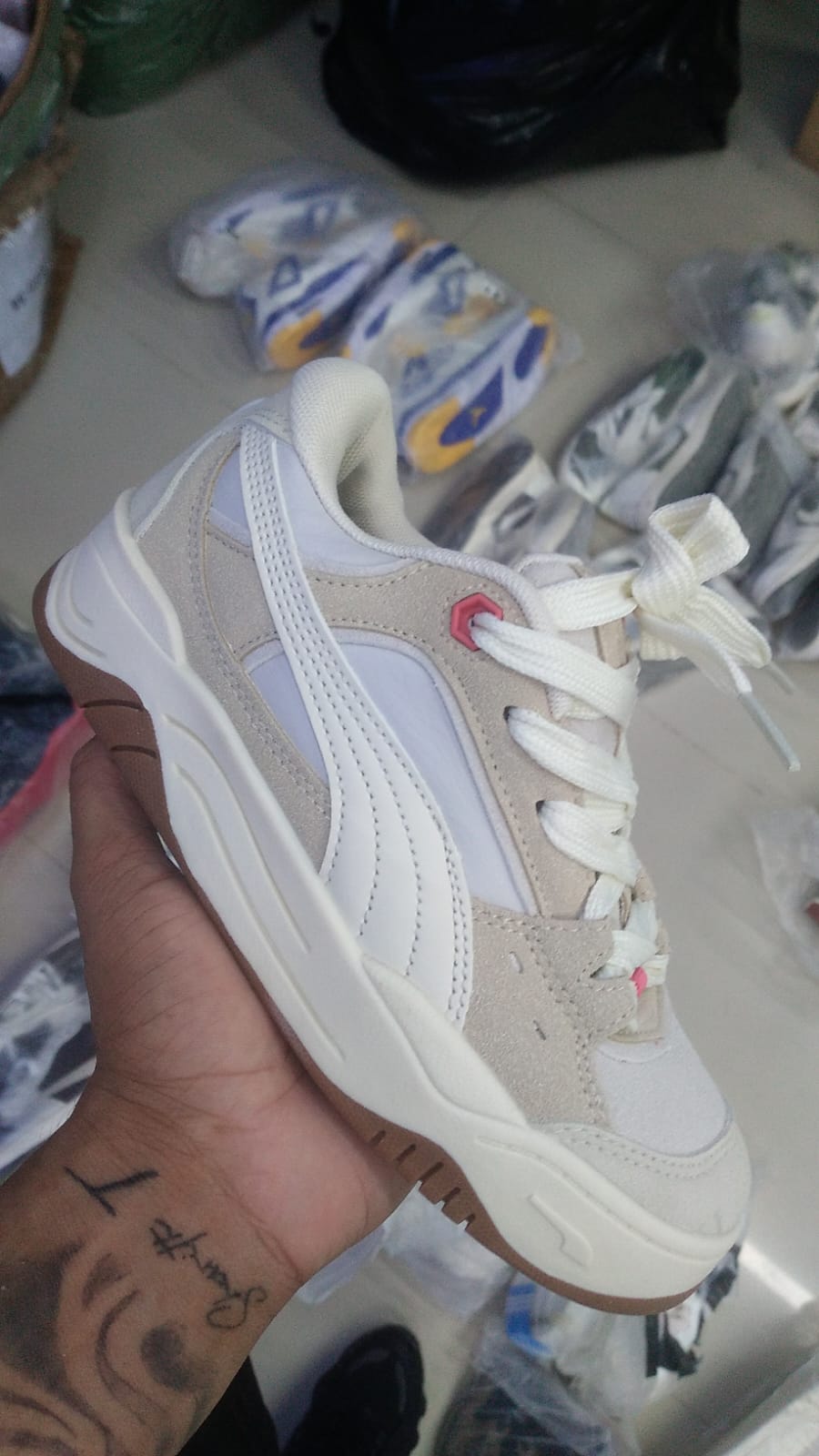 PUMA 180 BEIGEB BEIGE PROMO MASTER