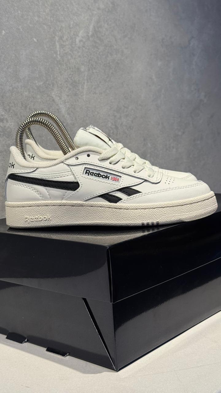 REEBOK TABLA BEIGE NEGRO PROMO
