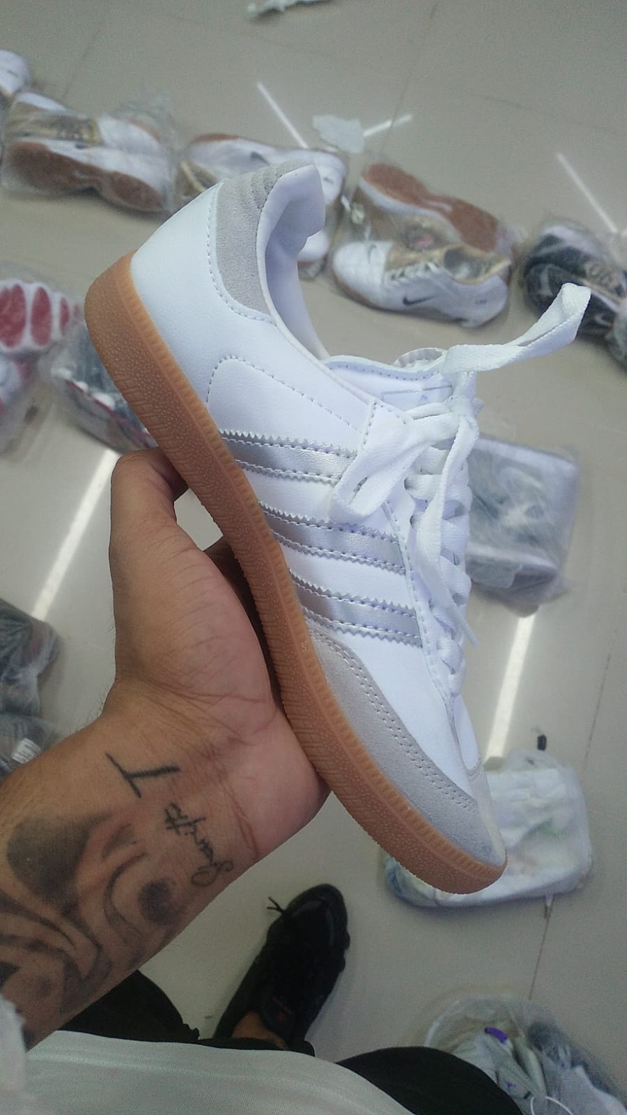 SAMBA BLANCO PLATA PROMO MASTER