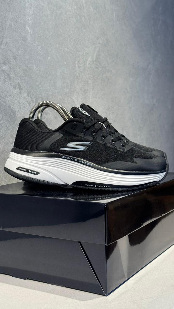 SKETCHERS HYPER NEGRO BLANCO