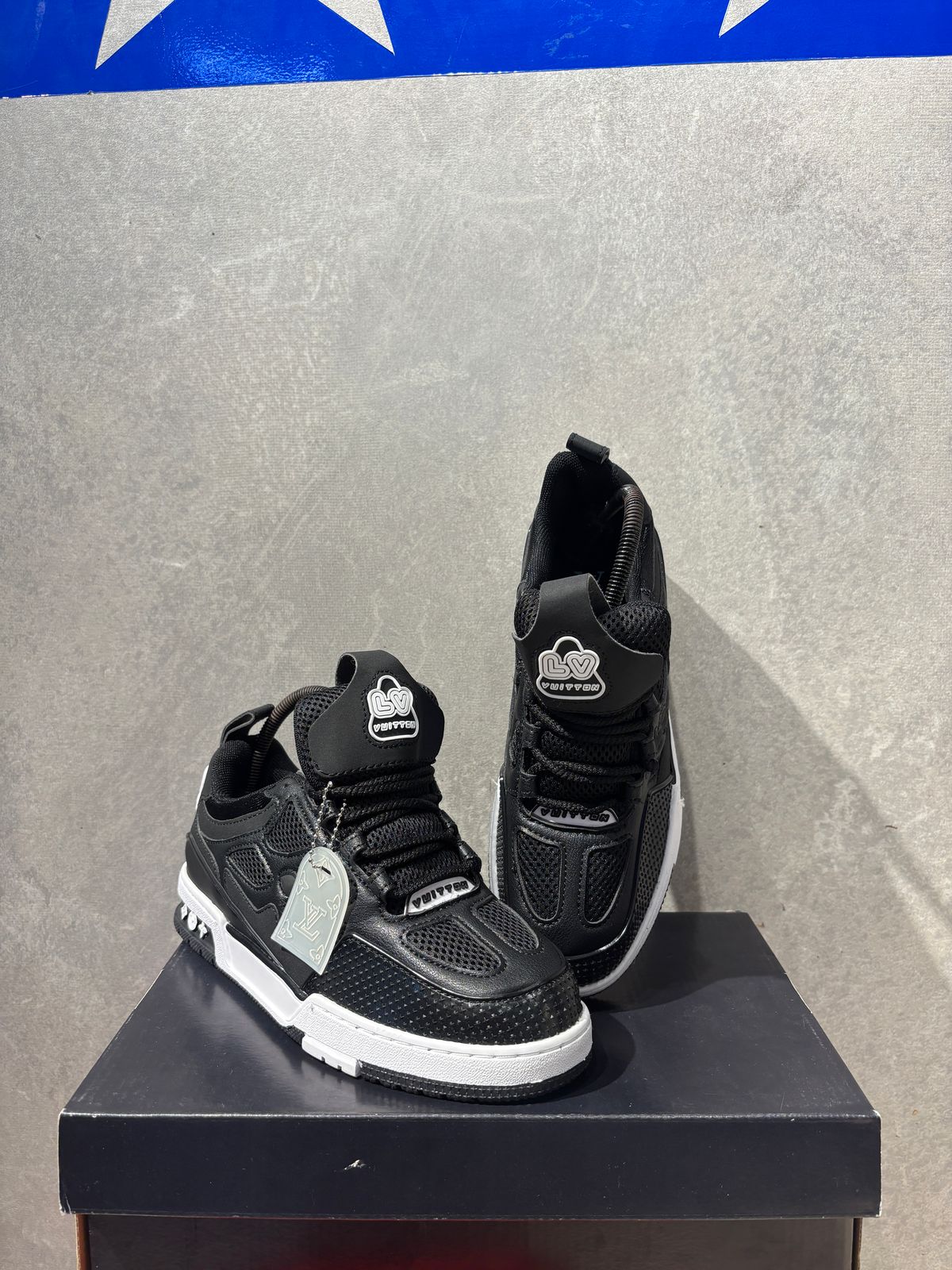 LOUIS VUITTON