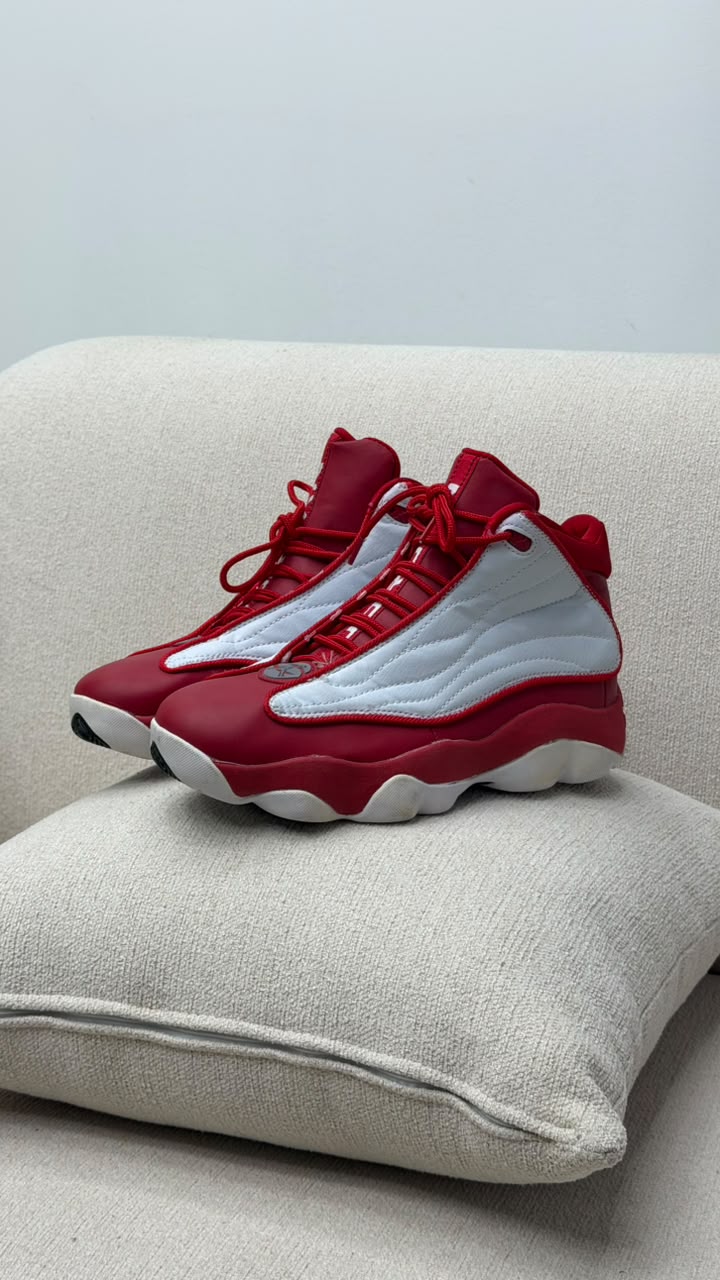 RETRO 13 BLANCO ROJA PROMO