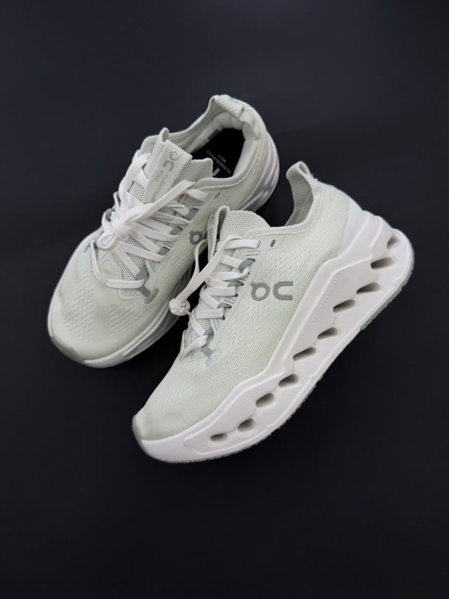 on cloudtec running verde menta