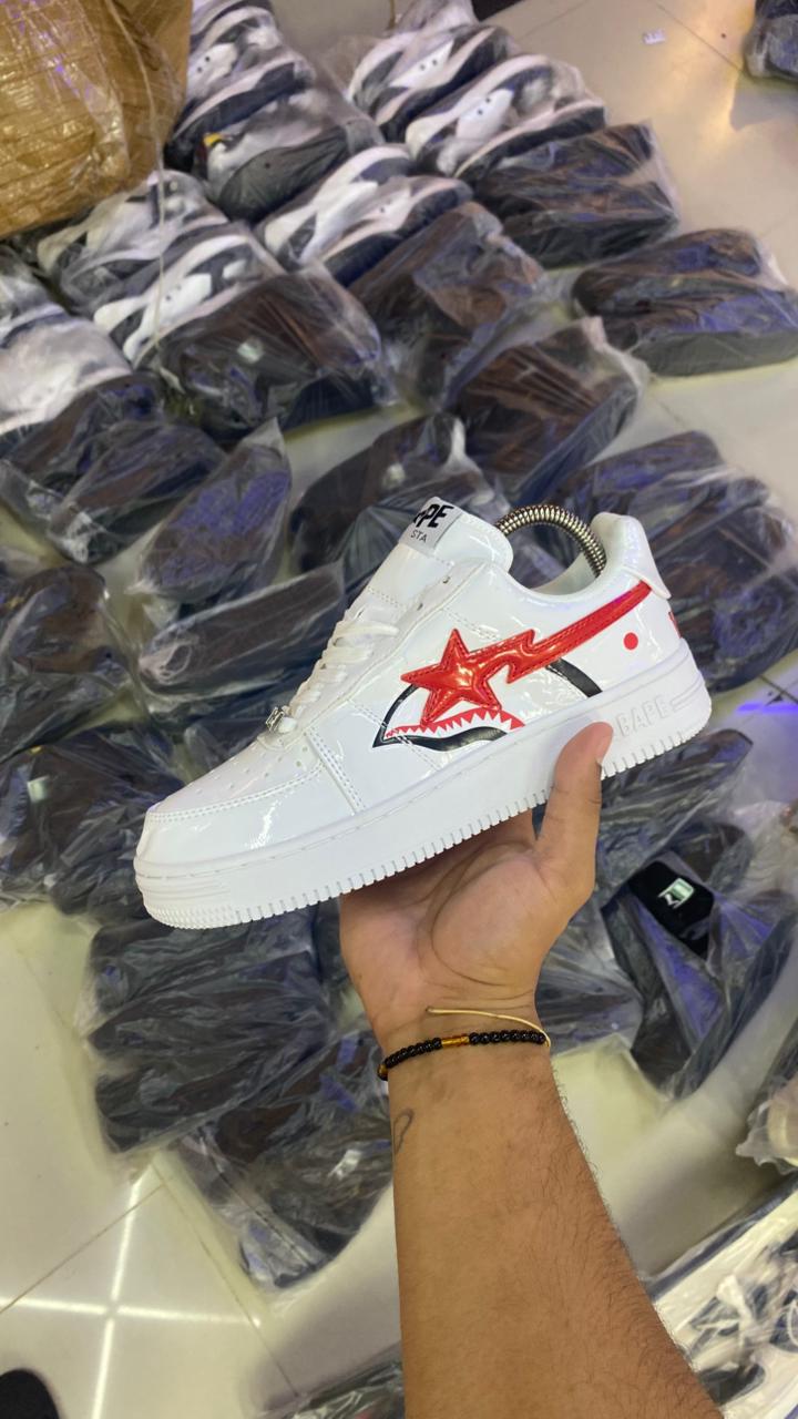 NIKE BAPE BLANCO ROJO