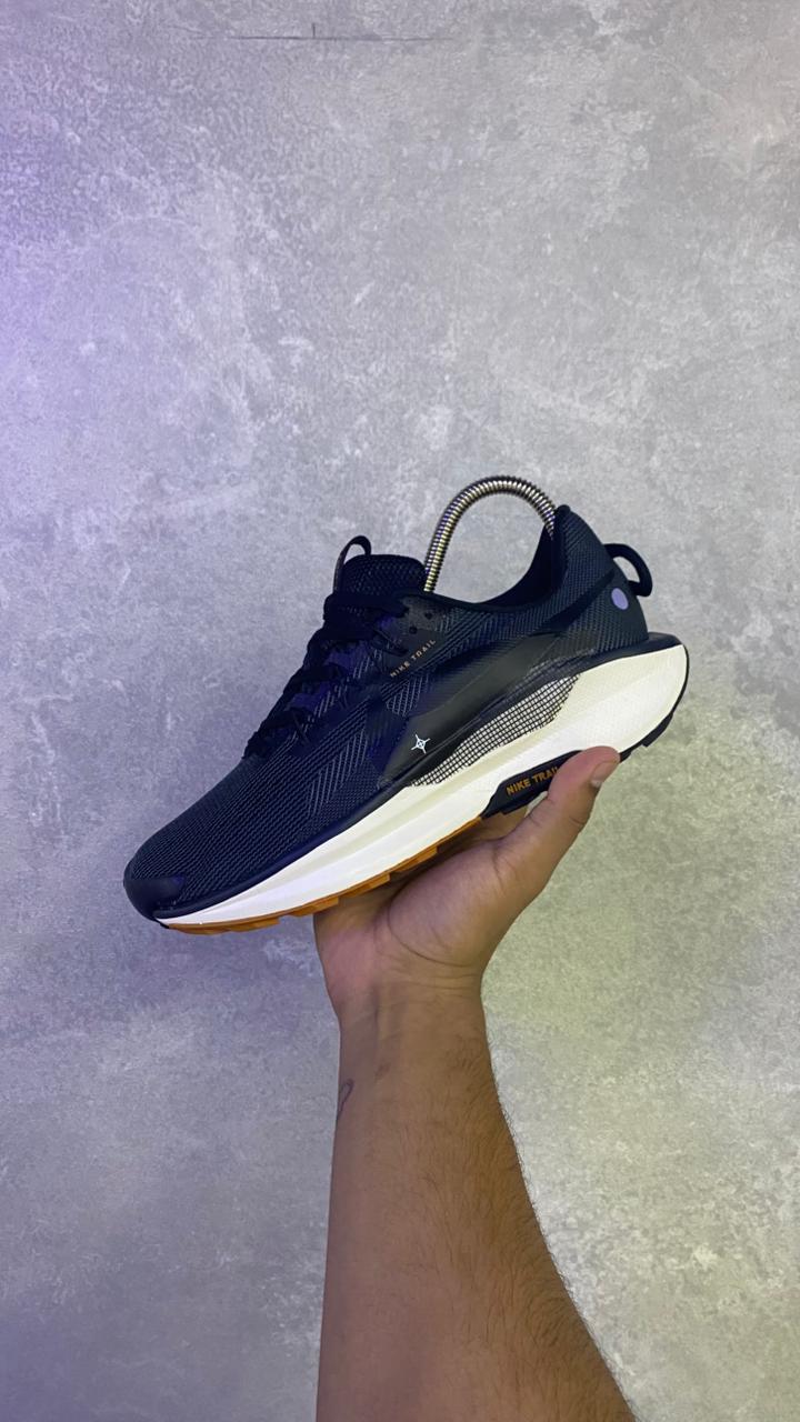 NIKE TRAIL NEGRO BLANCO NARANJA