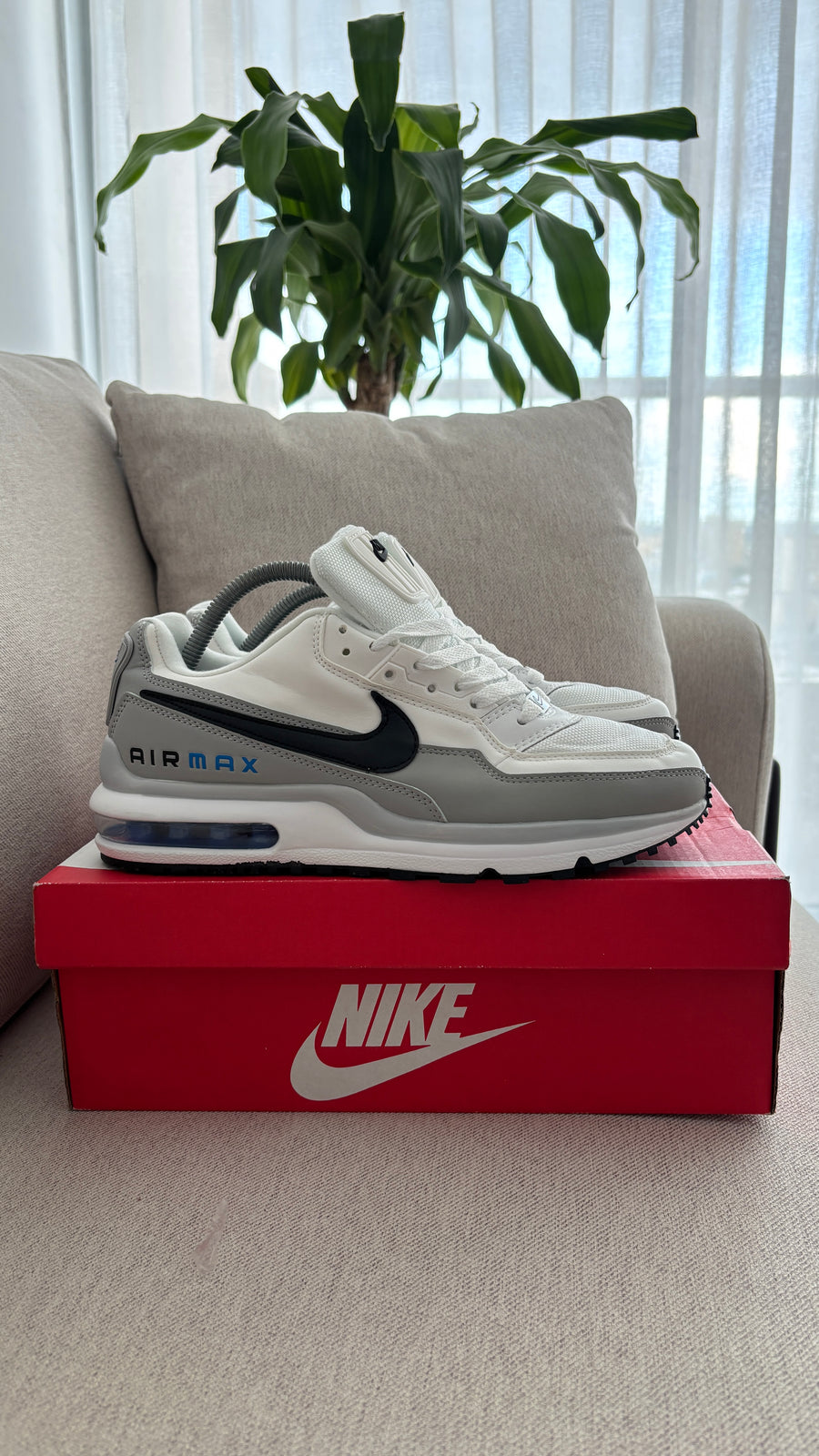 NIKE AIR MAX LTD BLANCO GRIS