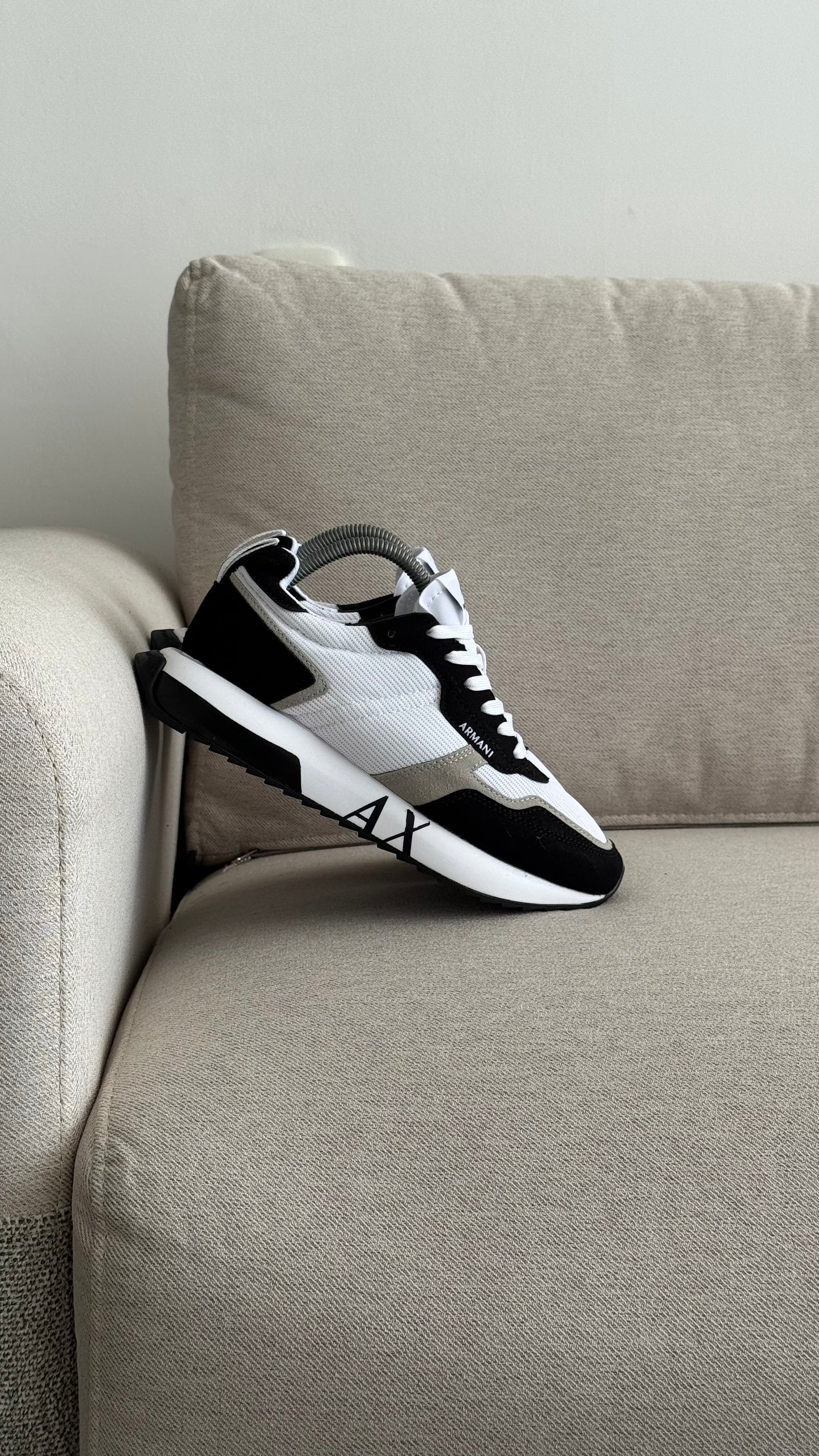 ARMANY BLANCO GRIS NEGRO