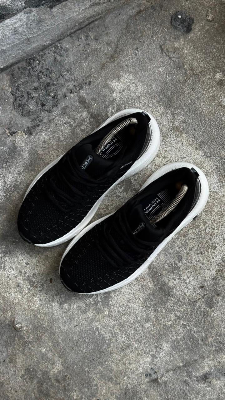 UNDER ARMOUR NEW NEGRO BLANCO