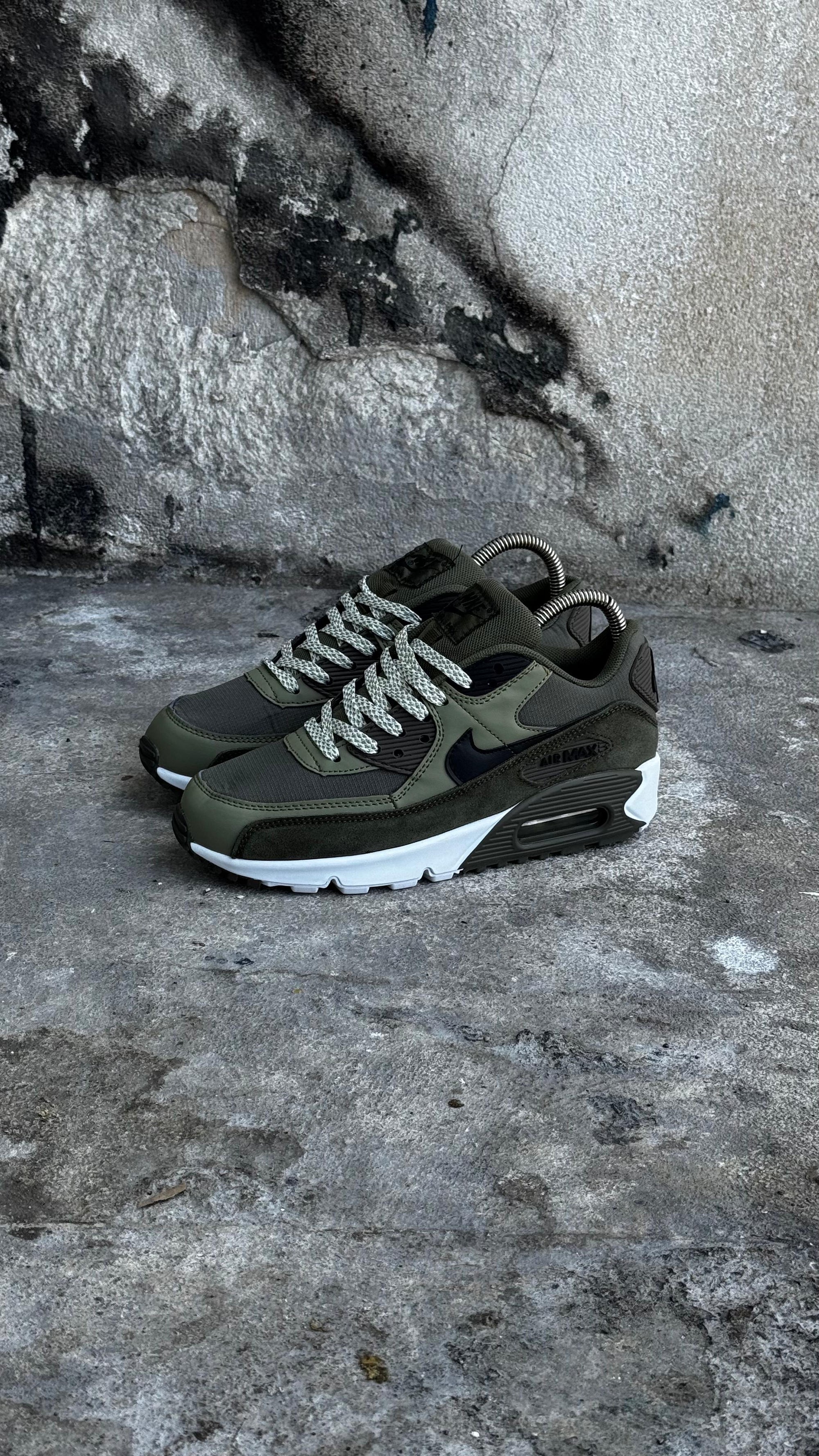 NIKE AIR MAX 90 VERDE MILITAR