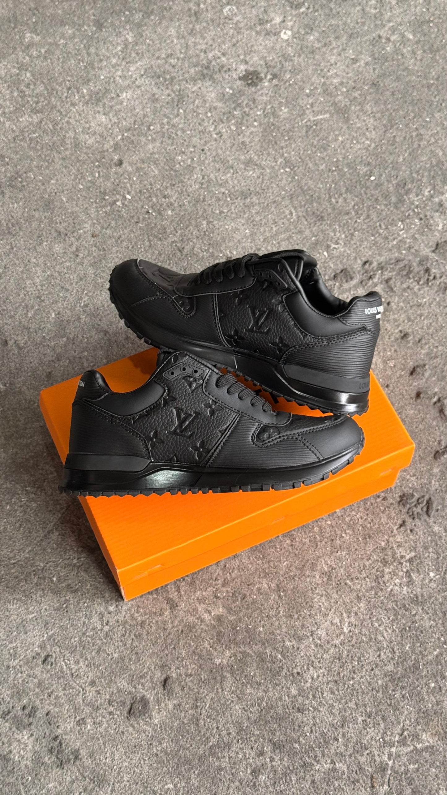 LOUIS VUITTON LUXURY NEGRO