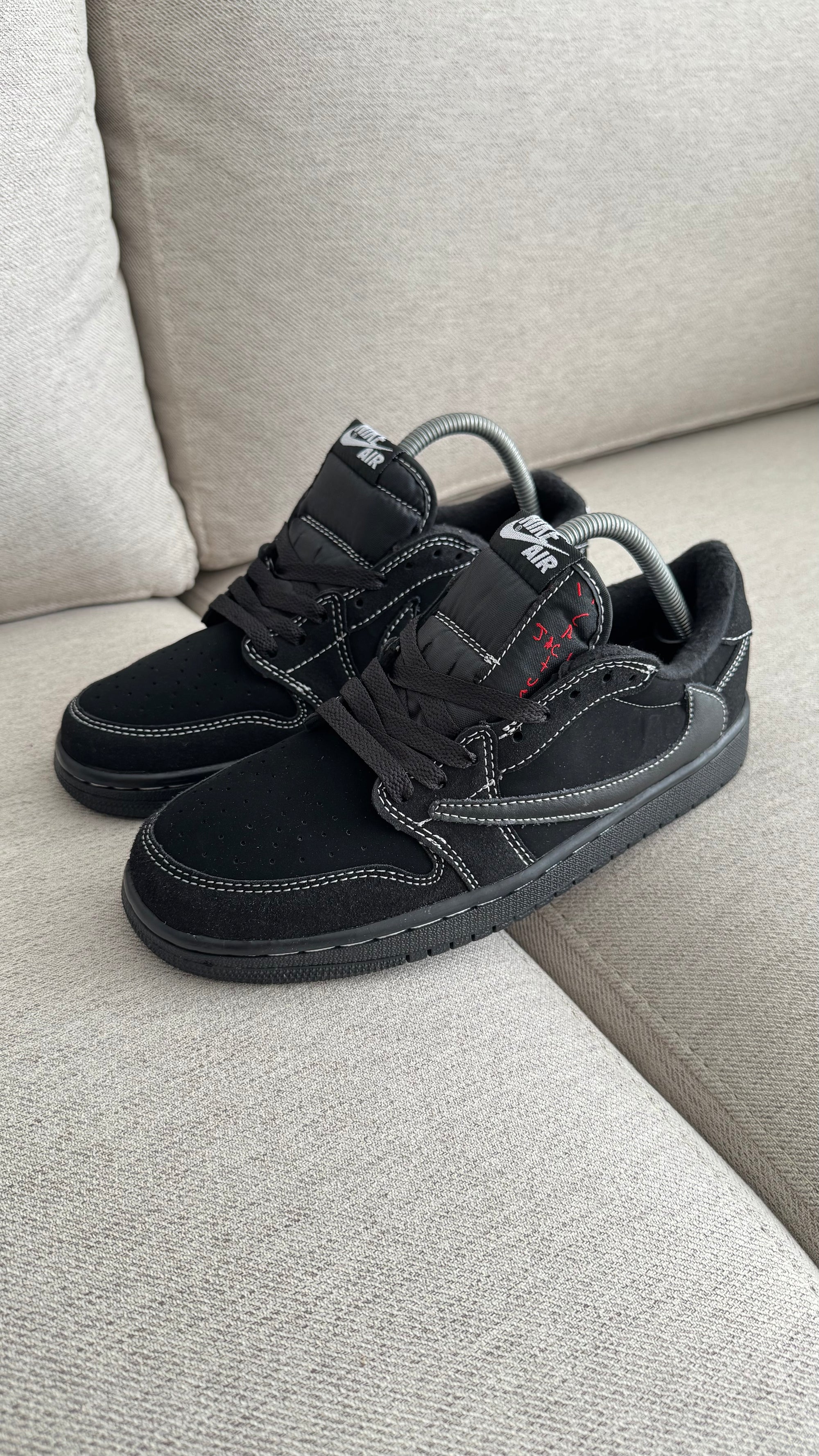 TRAVIS SCOTT NEGRA