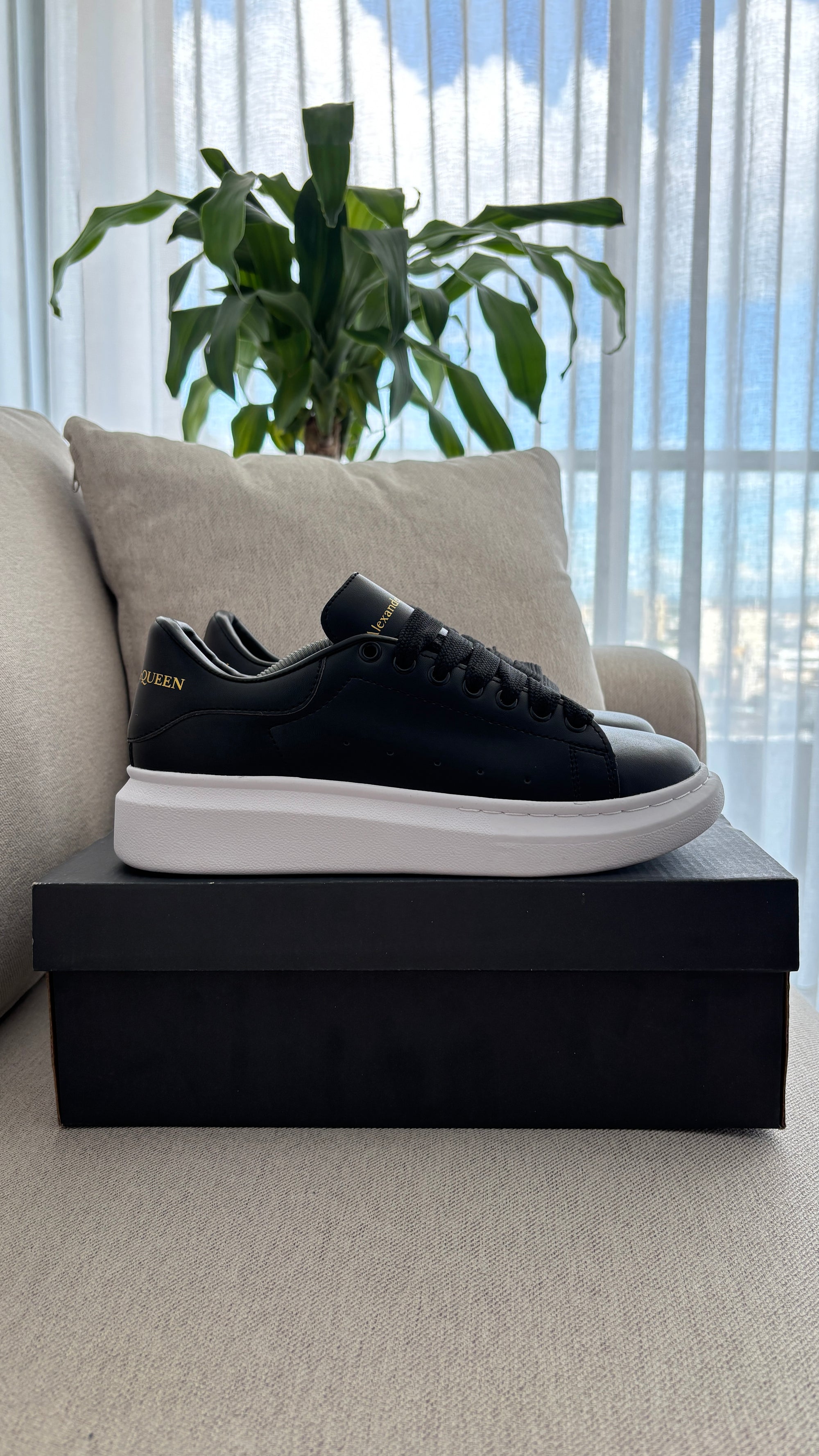 ALEXANDER MCQUEEN NEGRO BLANCO