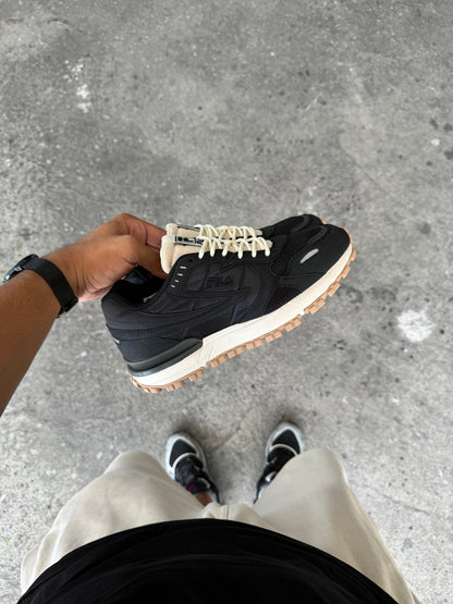 FILA RAMBLER NEGRO BLANCO CAFE