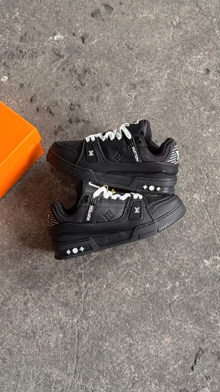 LOUIS VUITTON NEGRO CORDON BLANCO