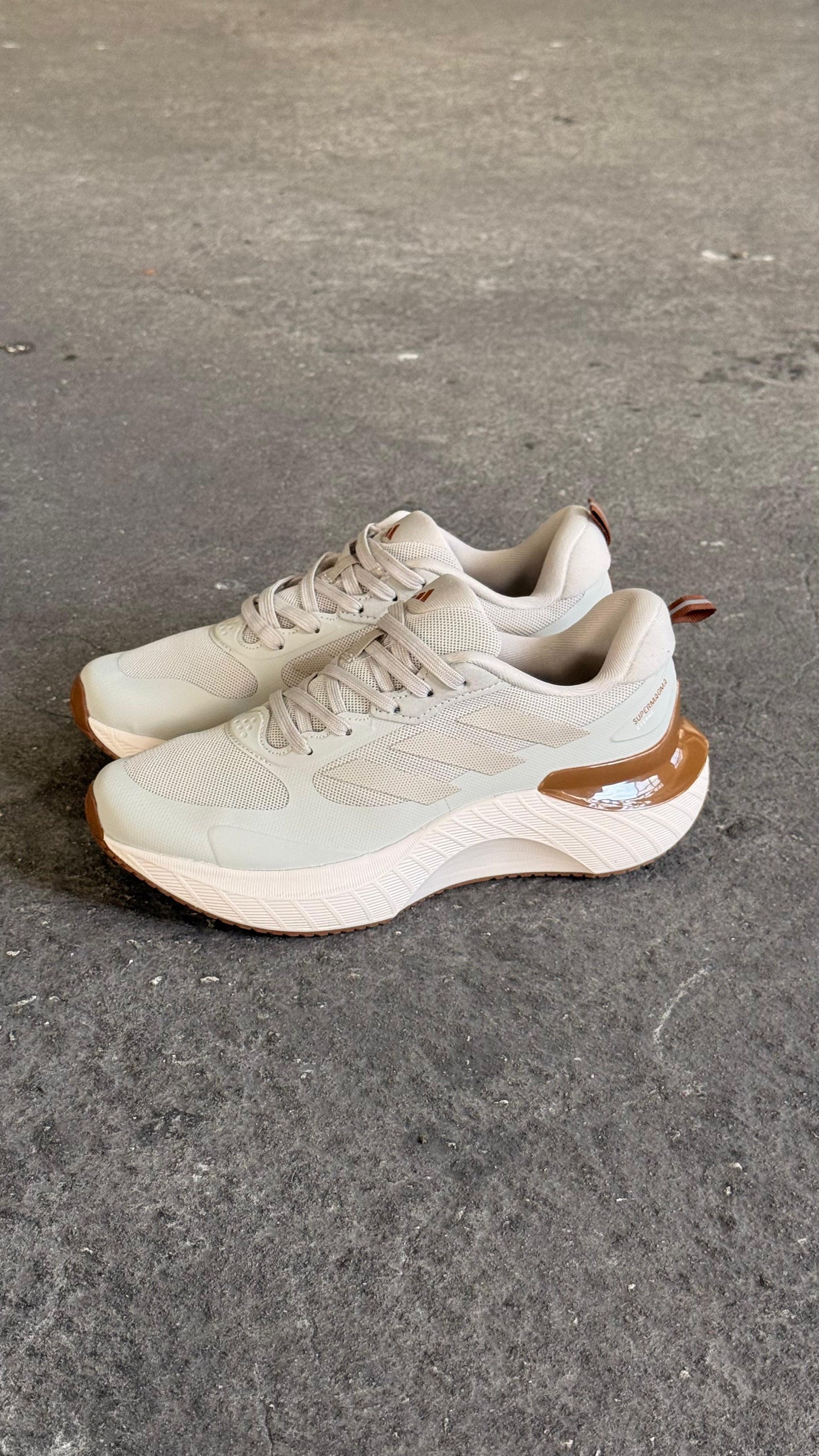 ADIDAS SUPERMAGMA BEIGE CREMA