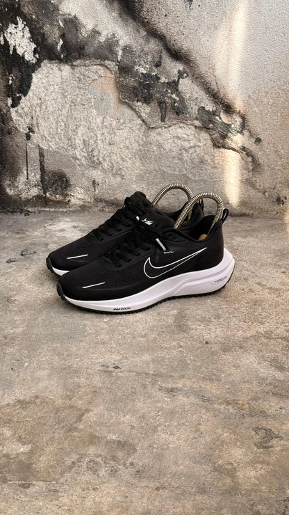 NIKE ZOOM SPEED NEGRO BLANCO