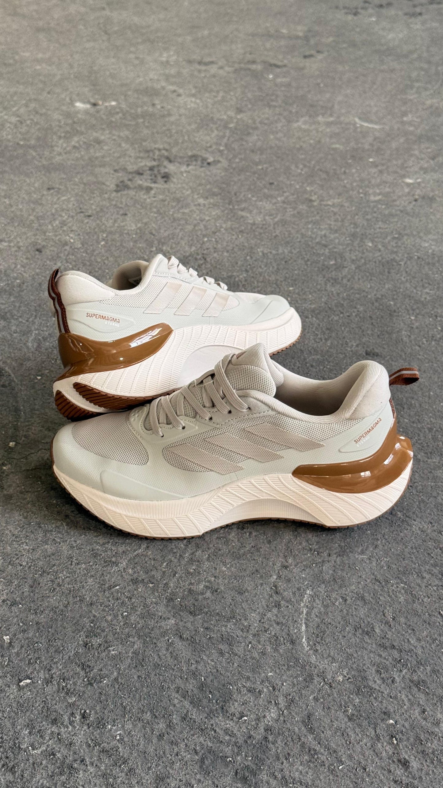 ADIDAS SUPERMAGMA BEIGE CREMA