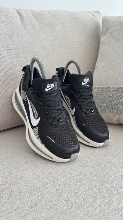 NIKE ZOOM X NEGRO BLANCO
