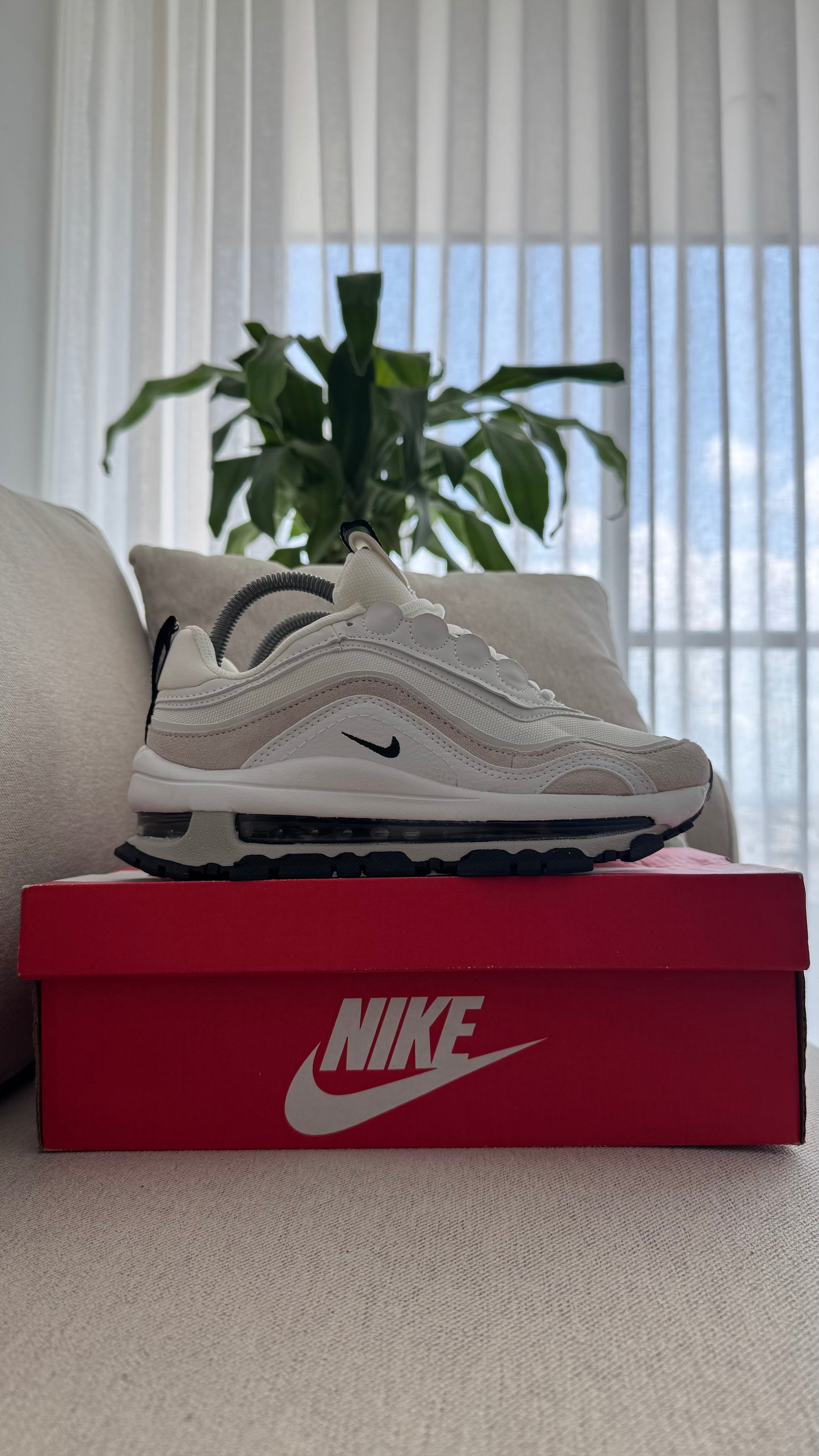 NIKE 2000 BLANCO NEGRO