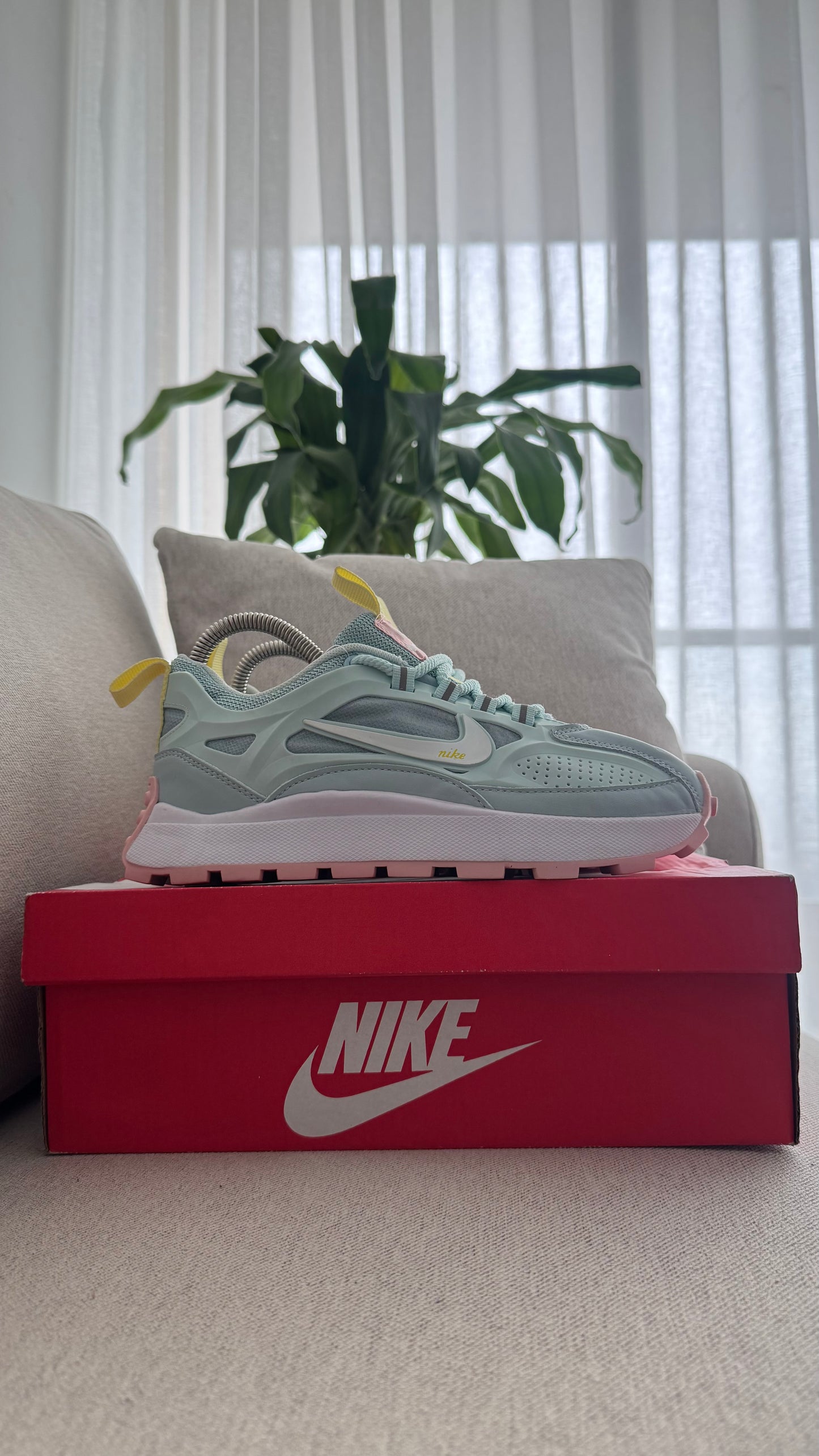 NIKE BALLELY VERDE MENTA