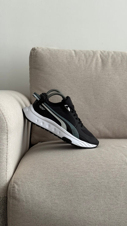 PUMA NEYMAR NEGRO BLANCO