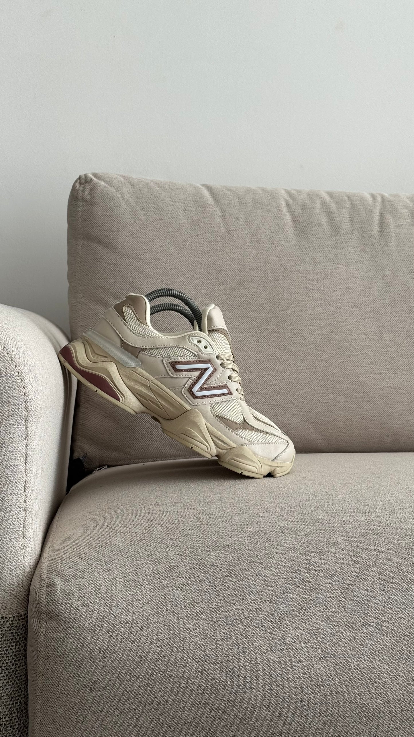 NEW BALANCE 9060 BEIGE PURPLE