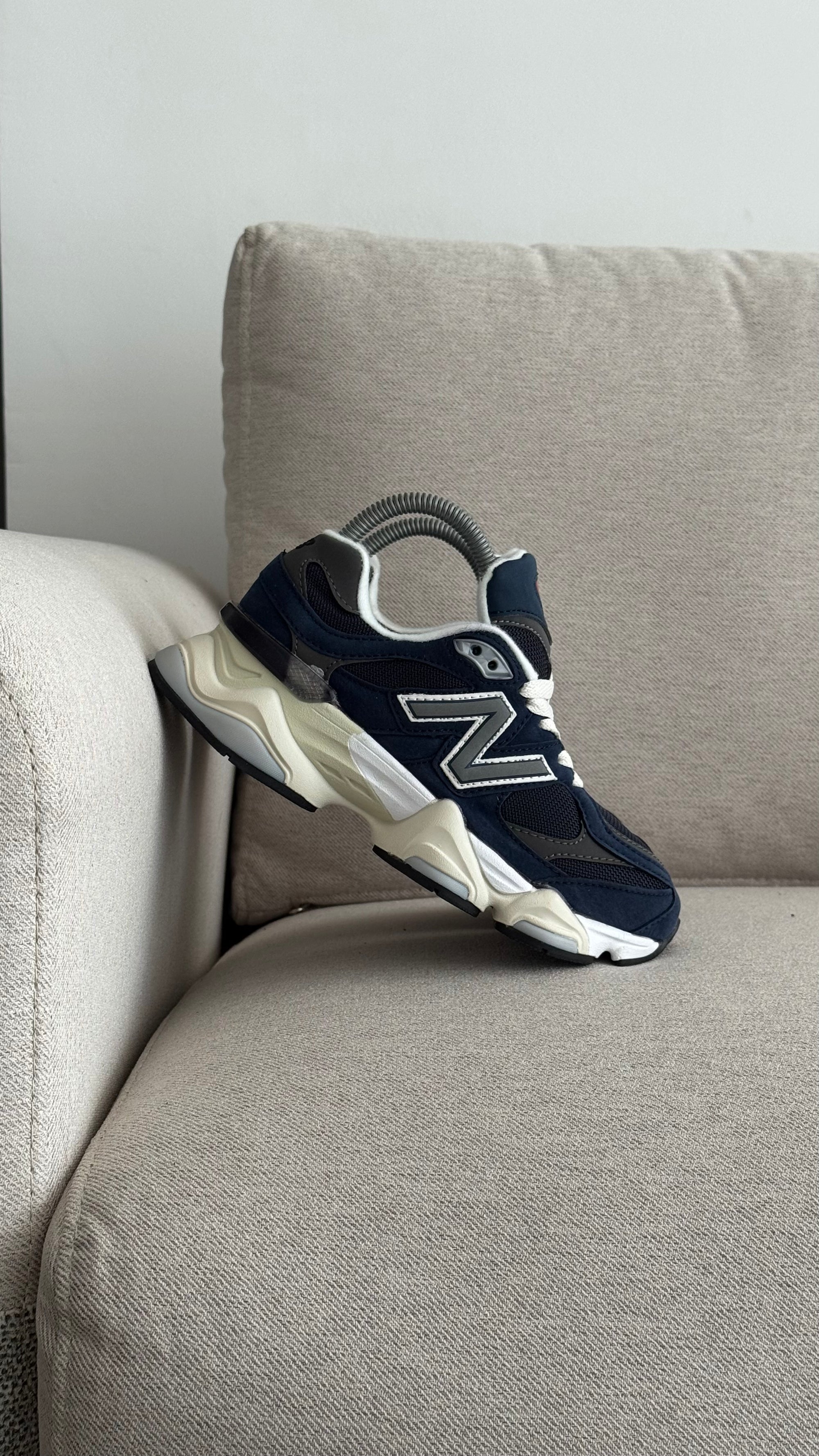 NEW BALANCE 9060 DAMA BEIGE AZUL