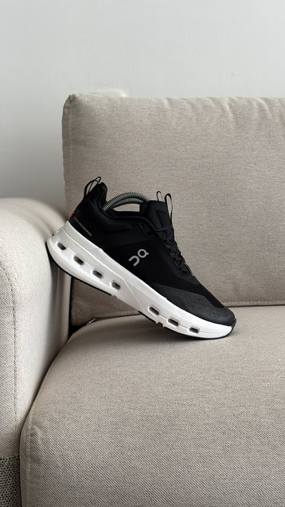 ON CLOUD NEGRO BLANCO