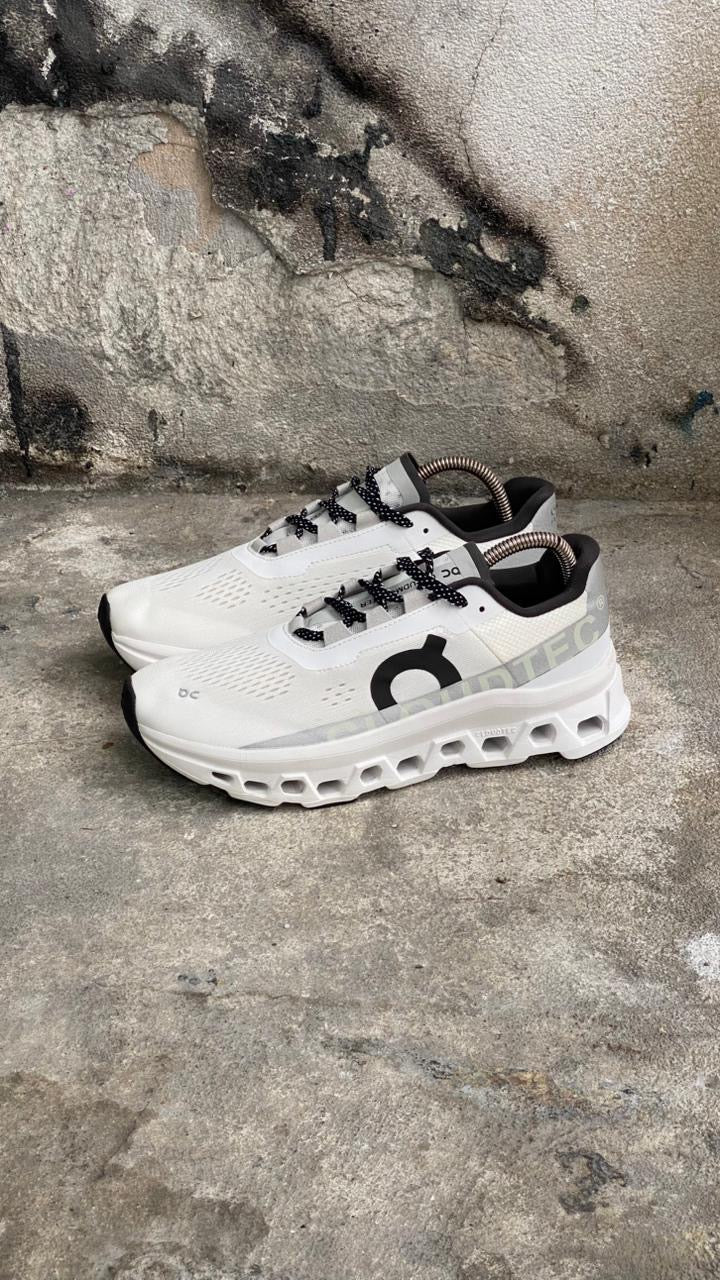 ON CLOUD BLANCO