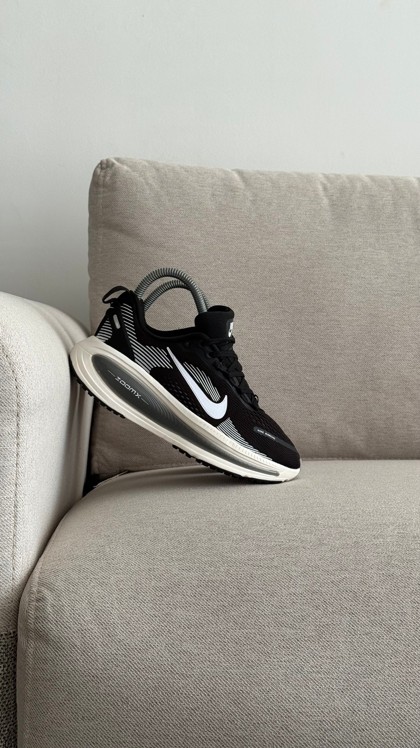 NIKE ZOOM X NEGRO BLANCO