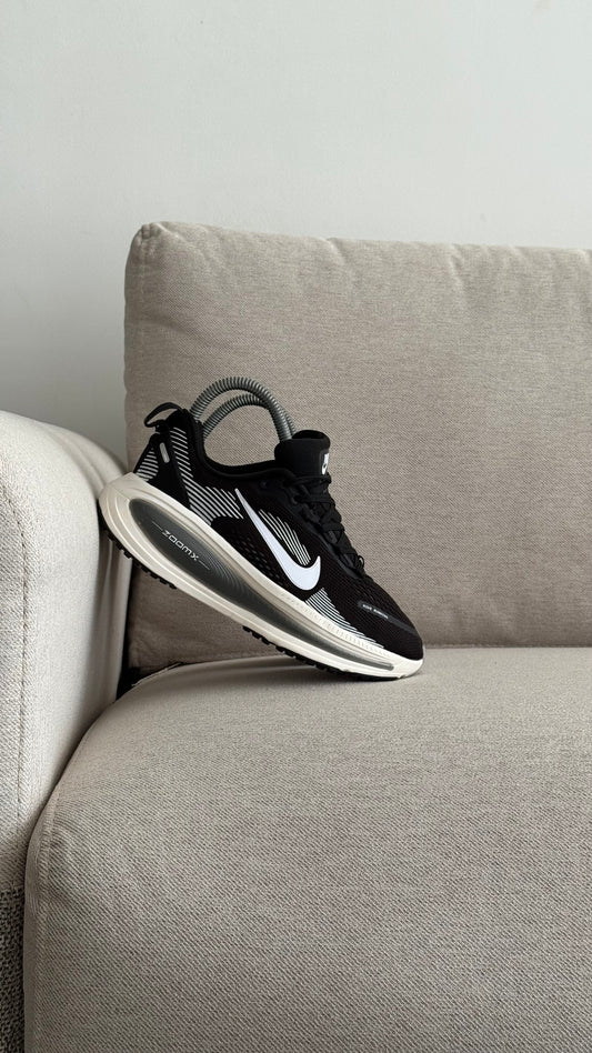 NIKE ZOOM X NEGRO BLANCO