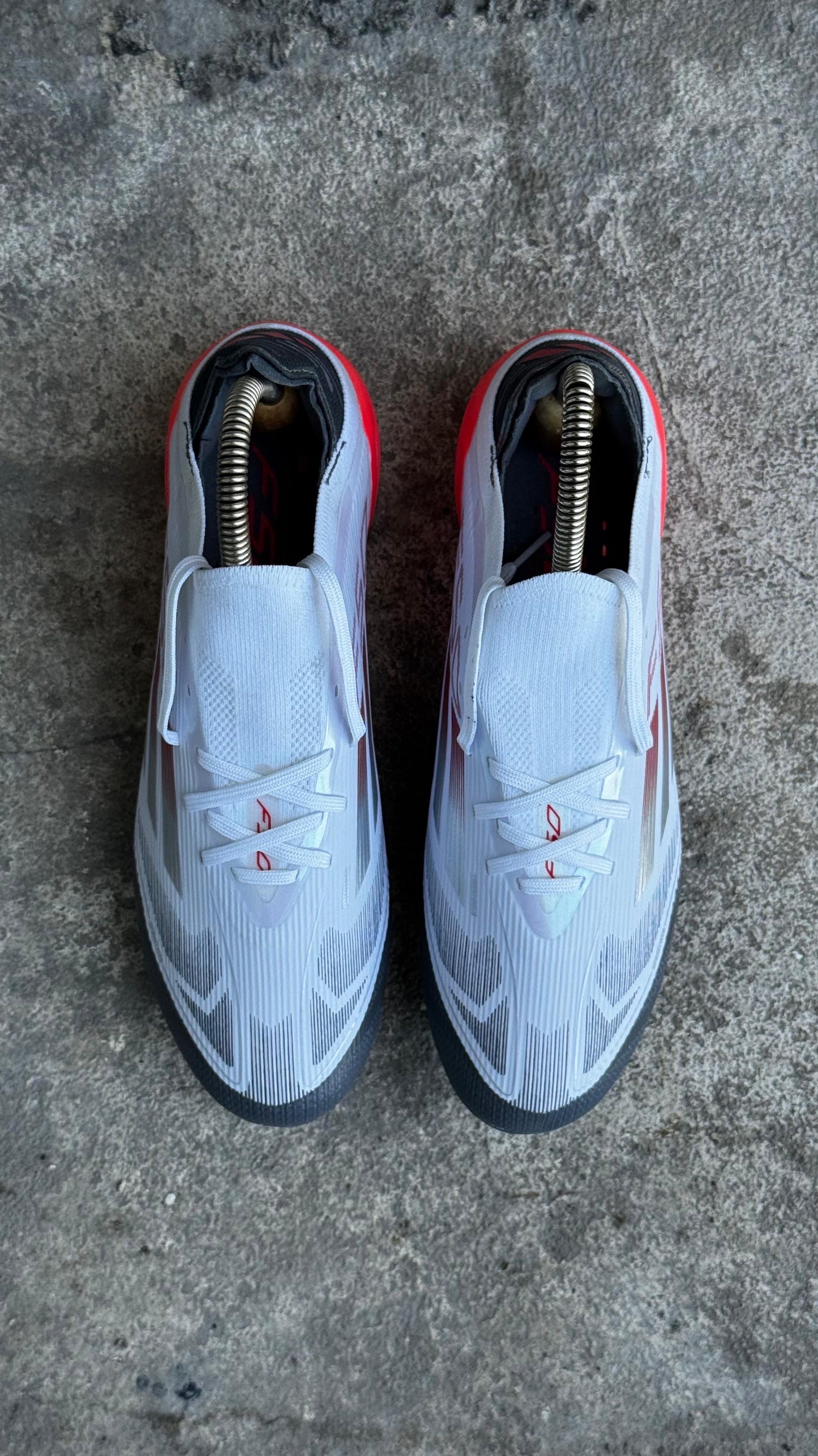 ADIDAS GUAYO F50 GRIS ROJO