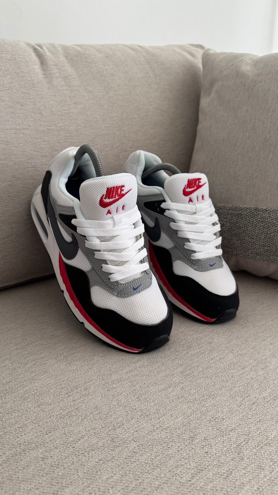 NIKE CORRELATE ROJO