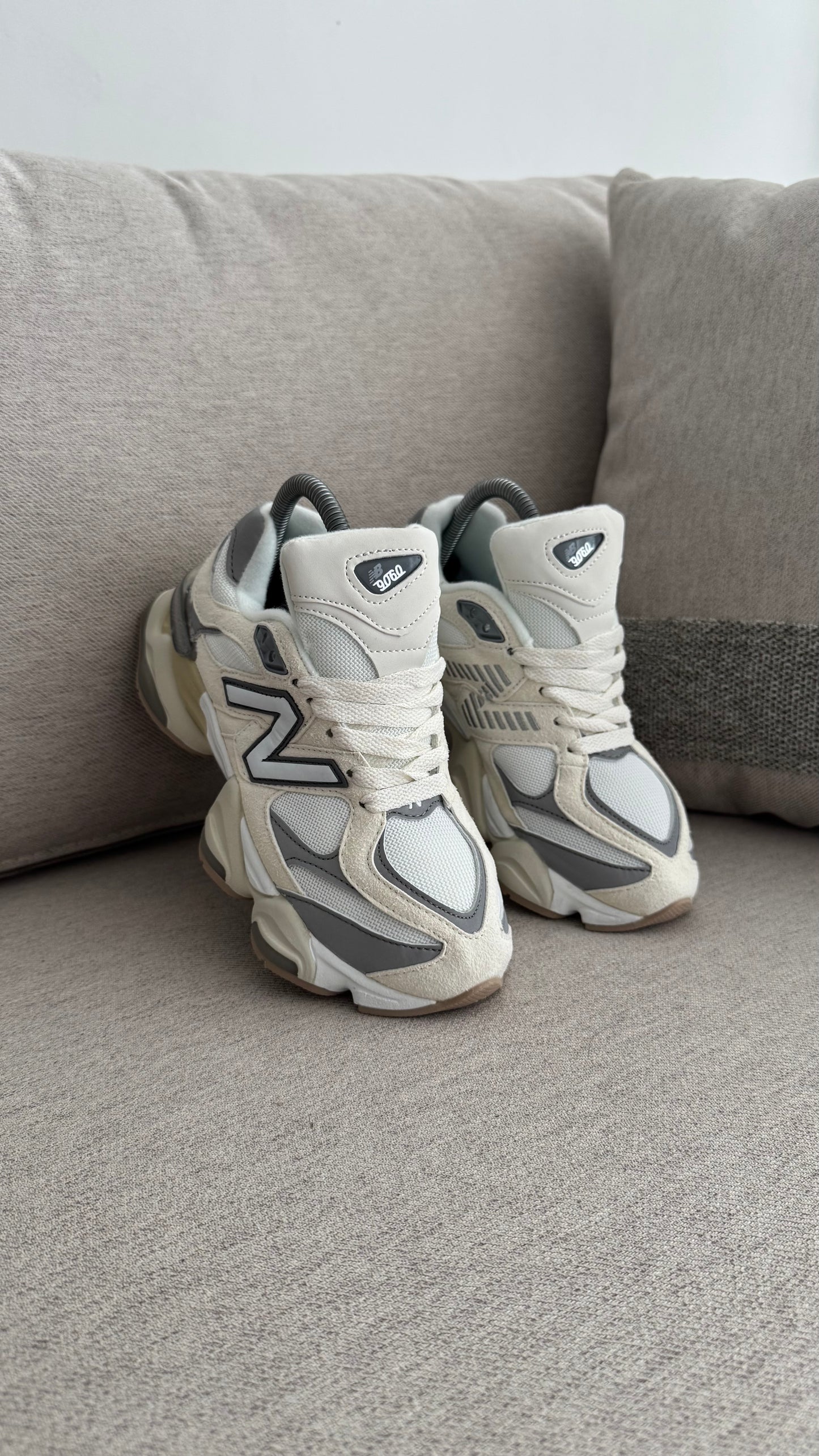 NEW BALANCE 9060 BLANCO BEIGE