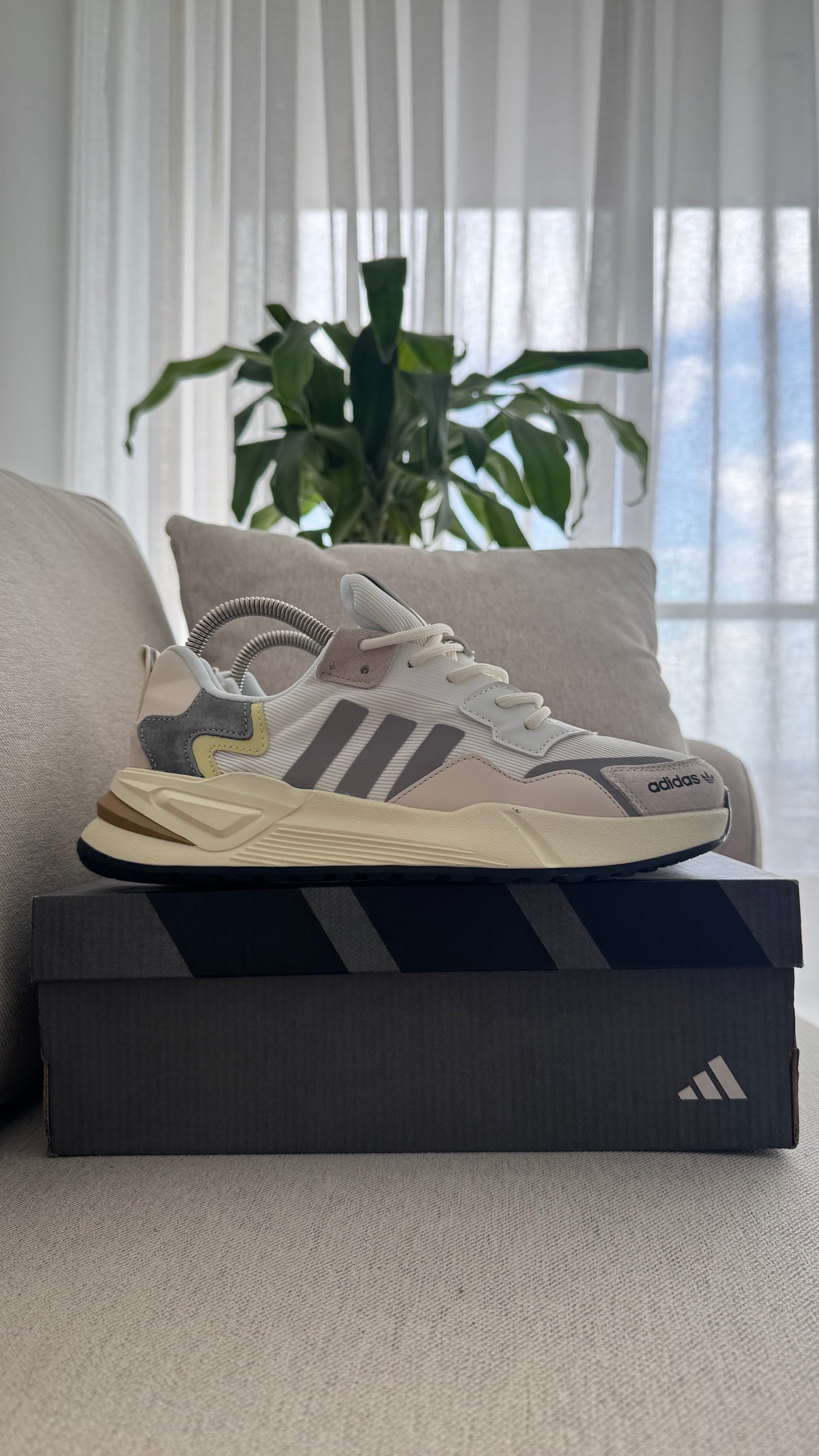 ADIDAS CHINAS BLANCO GRIS