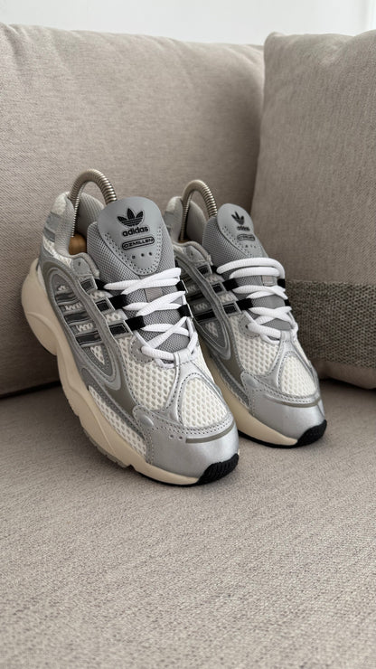 ADIDAS OZMILLEN GRIS NEGRO