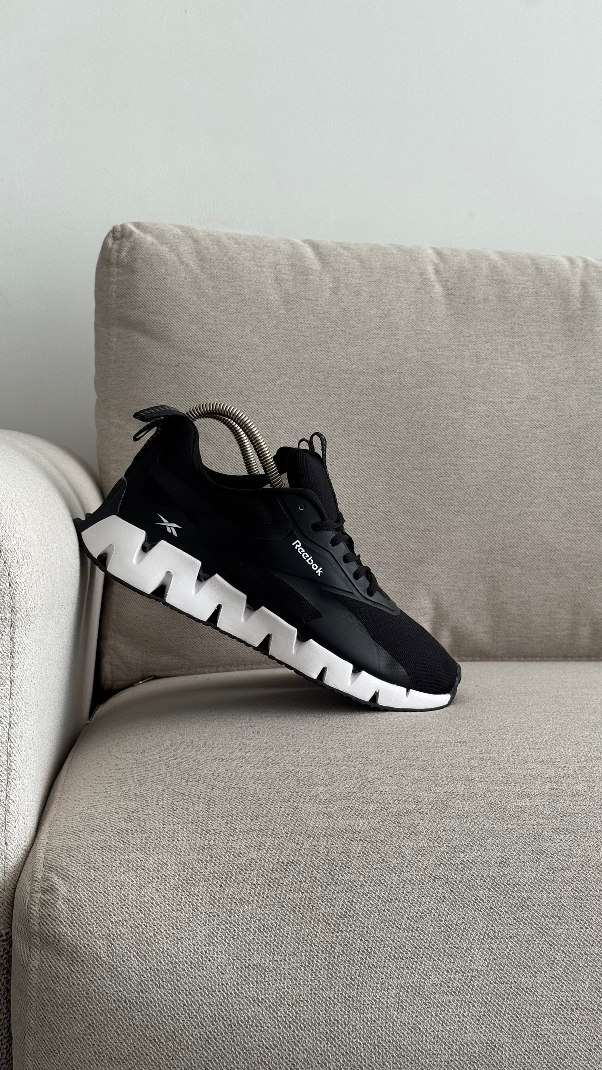 REBOOK SIG NEGRO BLANCO PROMO