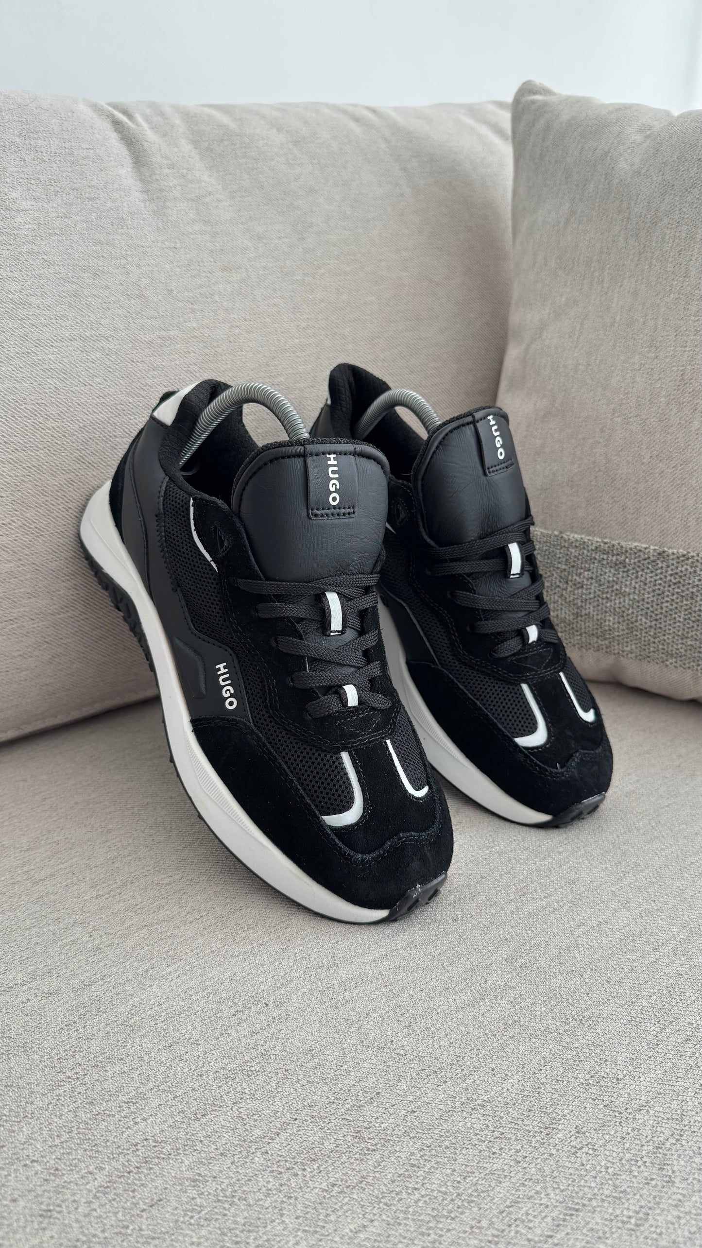 HUGO BOSS NEGRO BLANCO