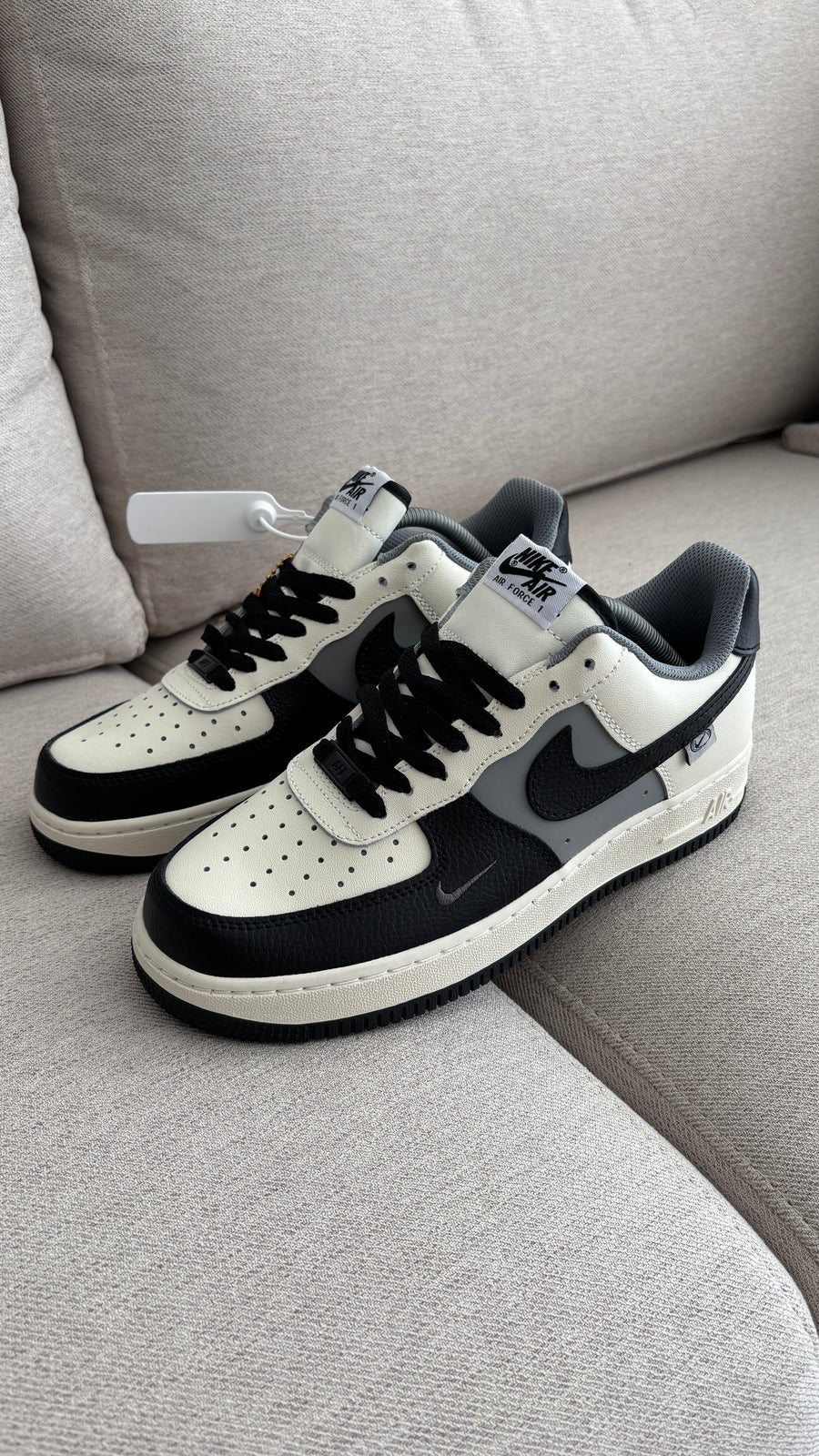 AF1 GRIS NEGRO