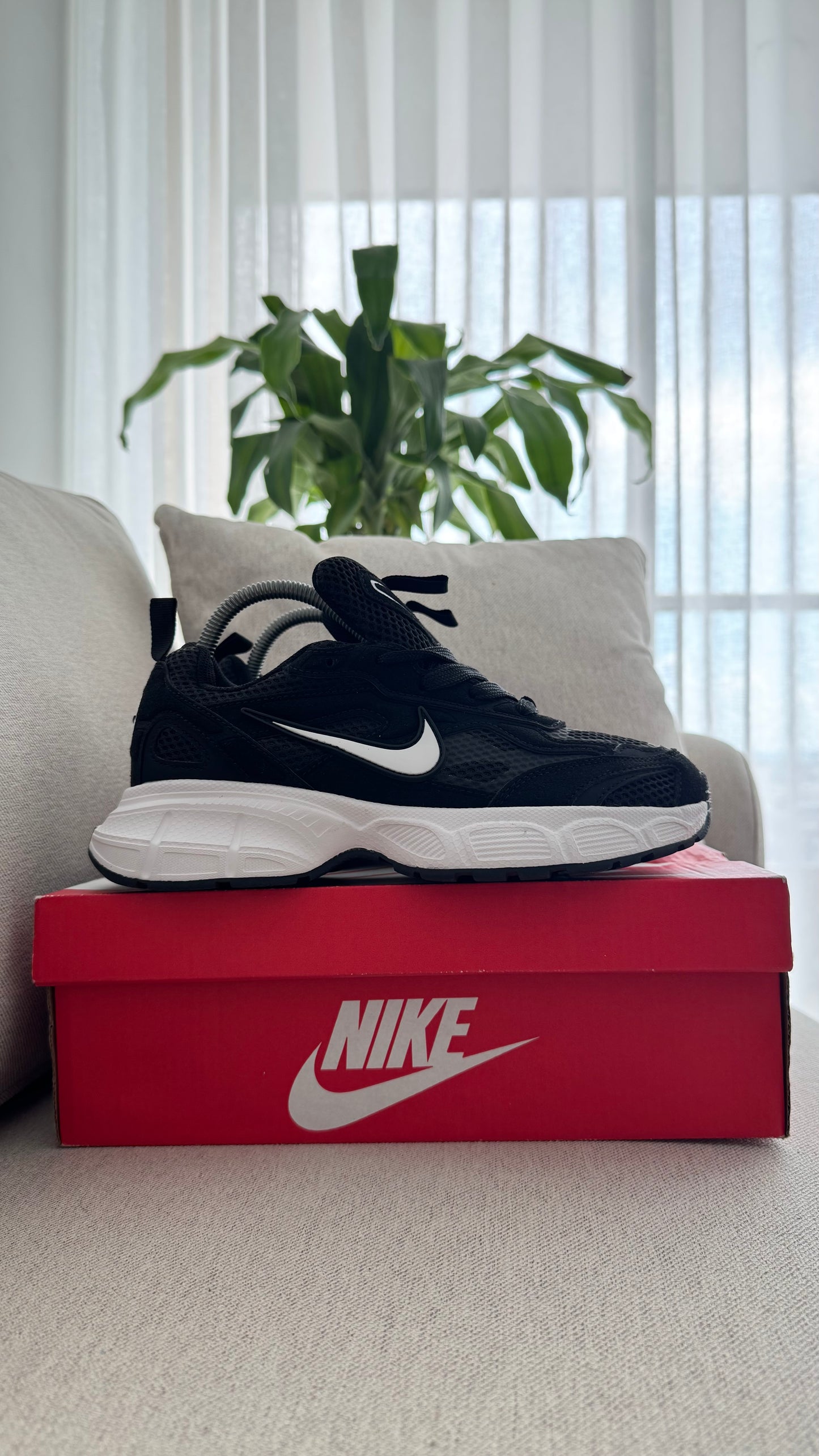 NIKE SKATE TENIS NEGRO BLANCO