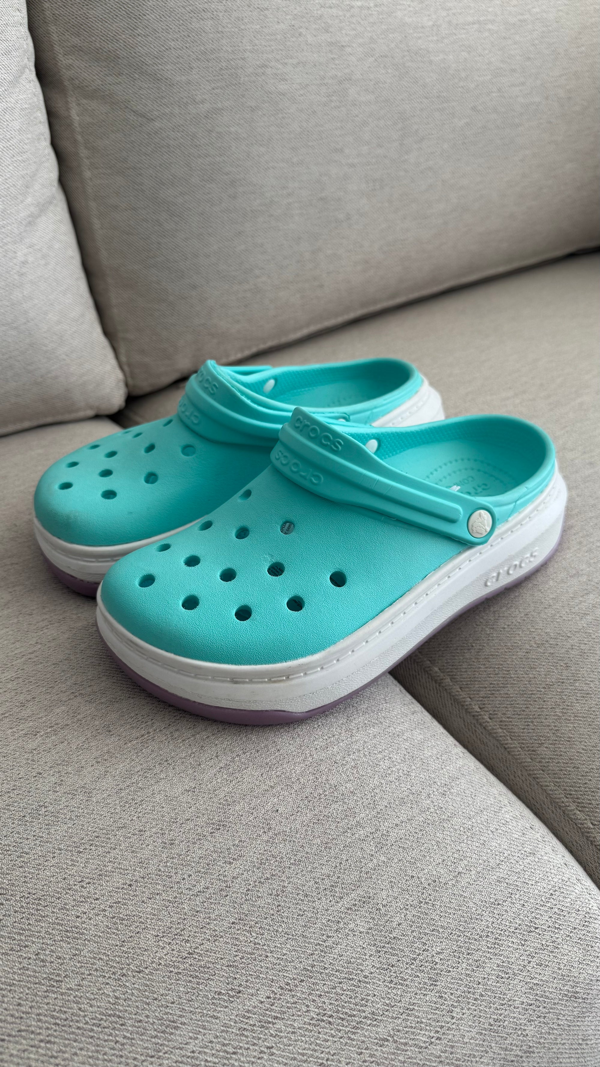 CROCS AZUL AGUA MARINA MORADO