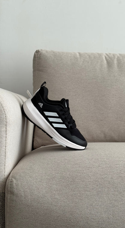 ADIDAS BOUNCE NEGRO BLANCO NIÑOS