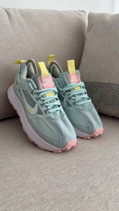 NIKE BALLELY VERDE MENTA