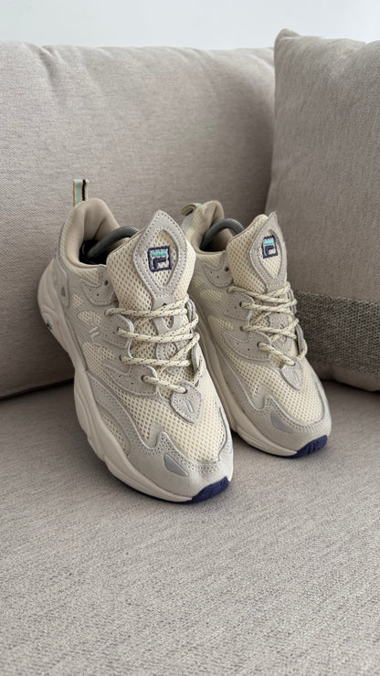 FILA BEIGE MORADO