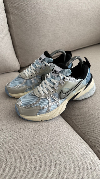 NIKE V2K CELESTE