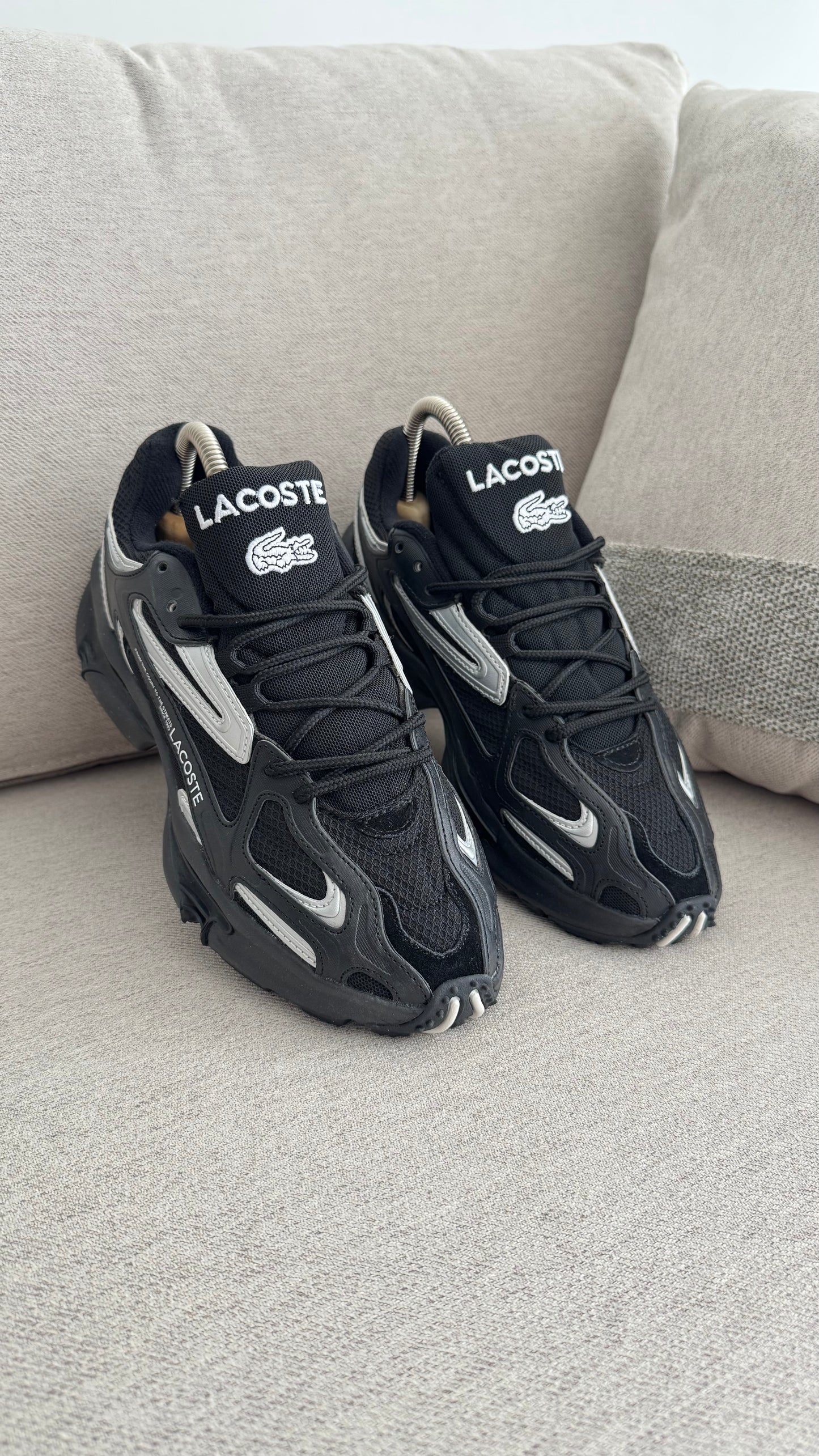 LACOSTE LC005 NEGRO PLATA